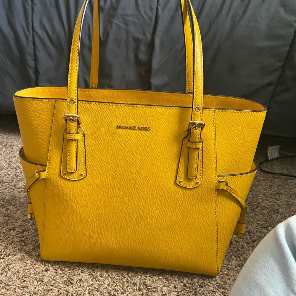 Yellow tote purse
